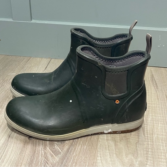 Bogs Shoes - Bogs forest green women’s Chelsea style boots size 10